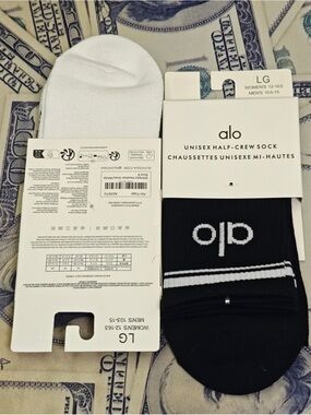 ALO Yoga Unisex Half-Crew Athletic Socks - Black with White Logo